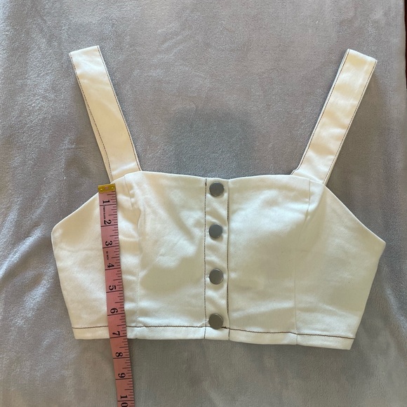 NWT Emory Park Button Crop Top - Picture 5 of 9